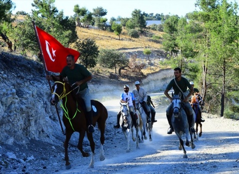 Atlılar  95 yıl sonra dörtnala İzmir'e gidiyor 1