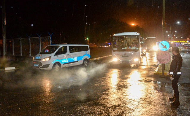 KKTC'den gelen 130 kişi Uşak'ta karantinaya alındı 6