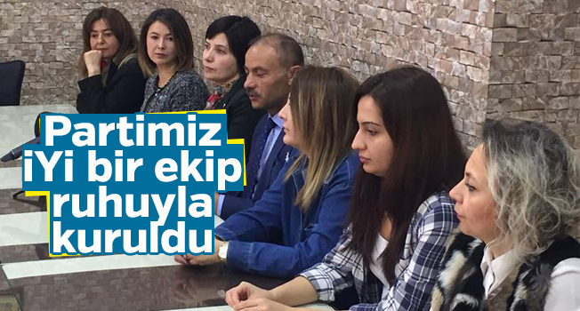 İYİ Parti Uşak teşkilatı basınla buluştu