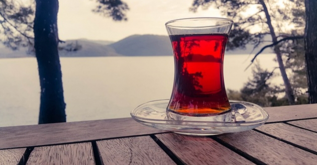 Çayı böyle içenler kansere davetiye çıkarıyor! İşte çayı yanlış içenleri bekleyen ölümcül tehlike
