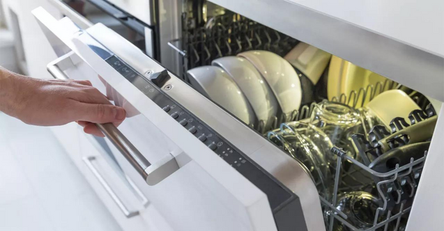 Bulaşık makinesini çalıştırmadan önce bunu yapın faturadan tasarruf edin!