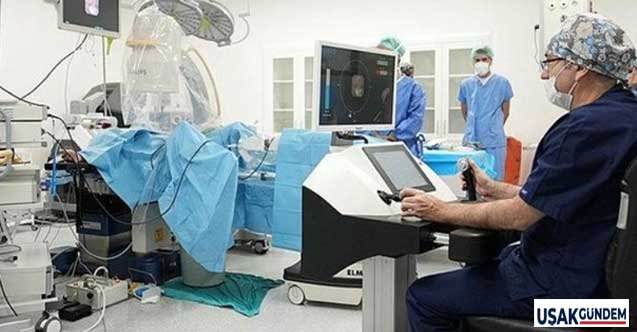 Yerli taş kırma robotu dünyanın ilk ameliyatını yaptı! Türkiye tarihe geçti