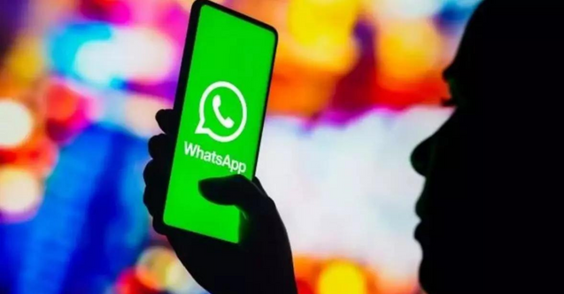 WhatsApp durum güncellemelerine yeni özellik geliyor! Artık aynı anda iki platformdan paylaşım yapılabilecek