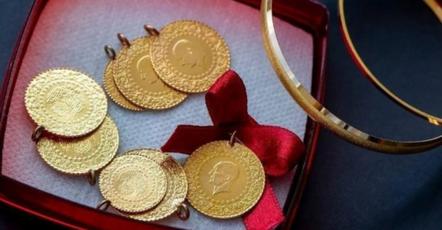Altın yatırımcıları bakmadan geçmeyin! Ekonomist Tuğberk Çitilci dolar kurunun gram altına etkisini açıkladı