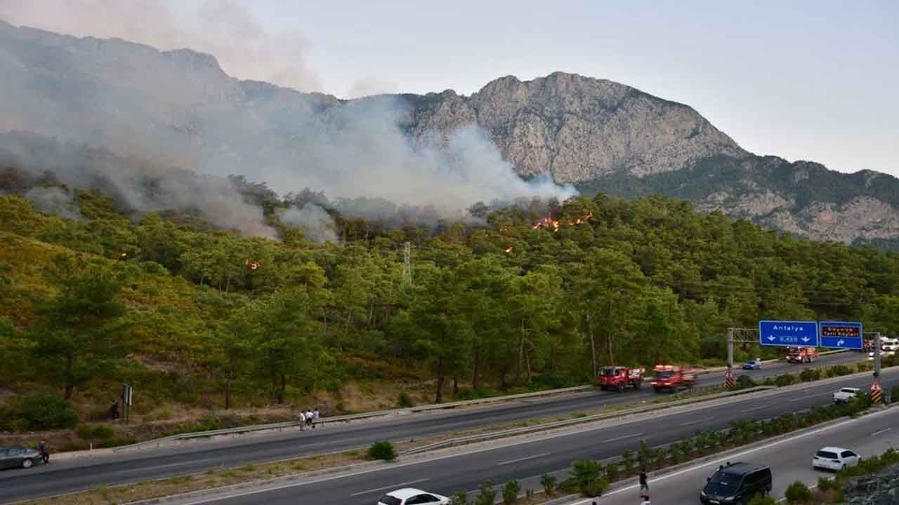 Antalya Kemer orman yangını son durumu! Turizm cenneti cayır cayır yanıyor