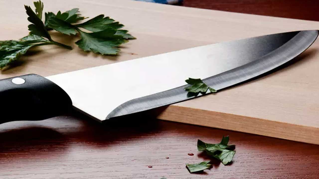 Bıçağı körelen hemen bunu yapsın! En garanti bıçak keskinleştirme yöntemi açıklandı