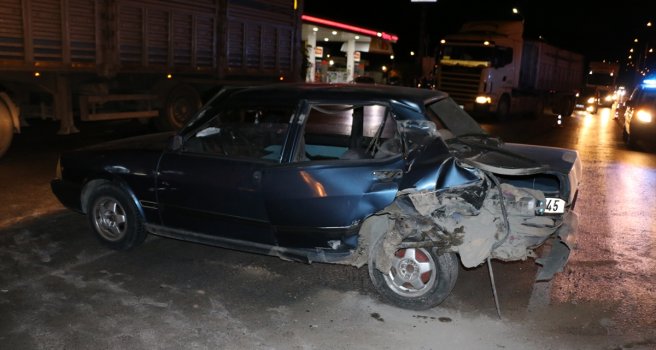Uşak İzmir Karayolunda Kaza; 4 Yaralı
