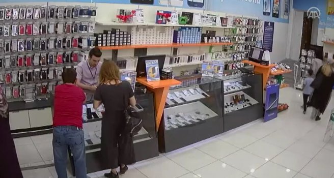 Uşak'ta Hırsızlık Anı Kamerada
