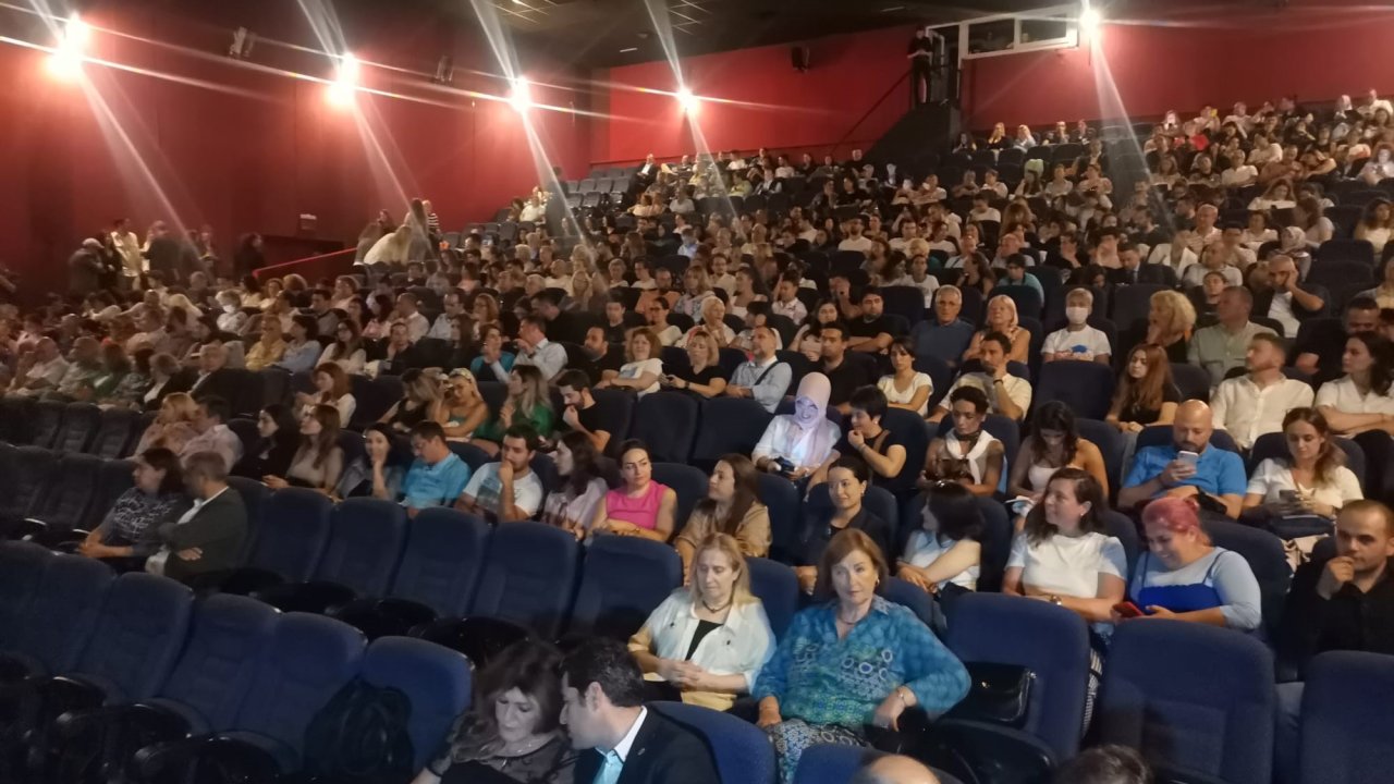 Haldun Dormen İzmir'de sahne rekoru kırdı
