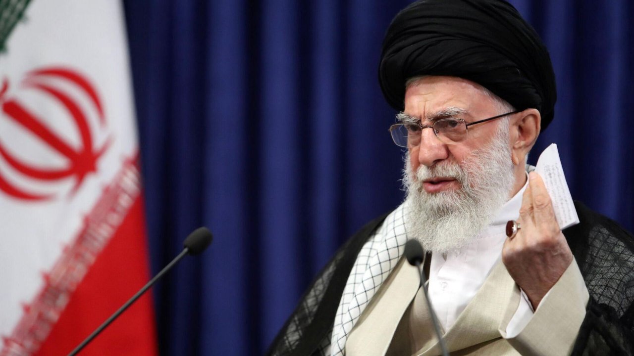 İran dini lideri Hamaney İsrail'e meydan okudu!