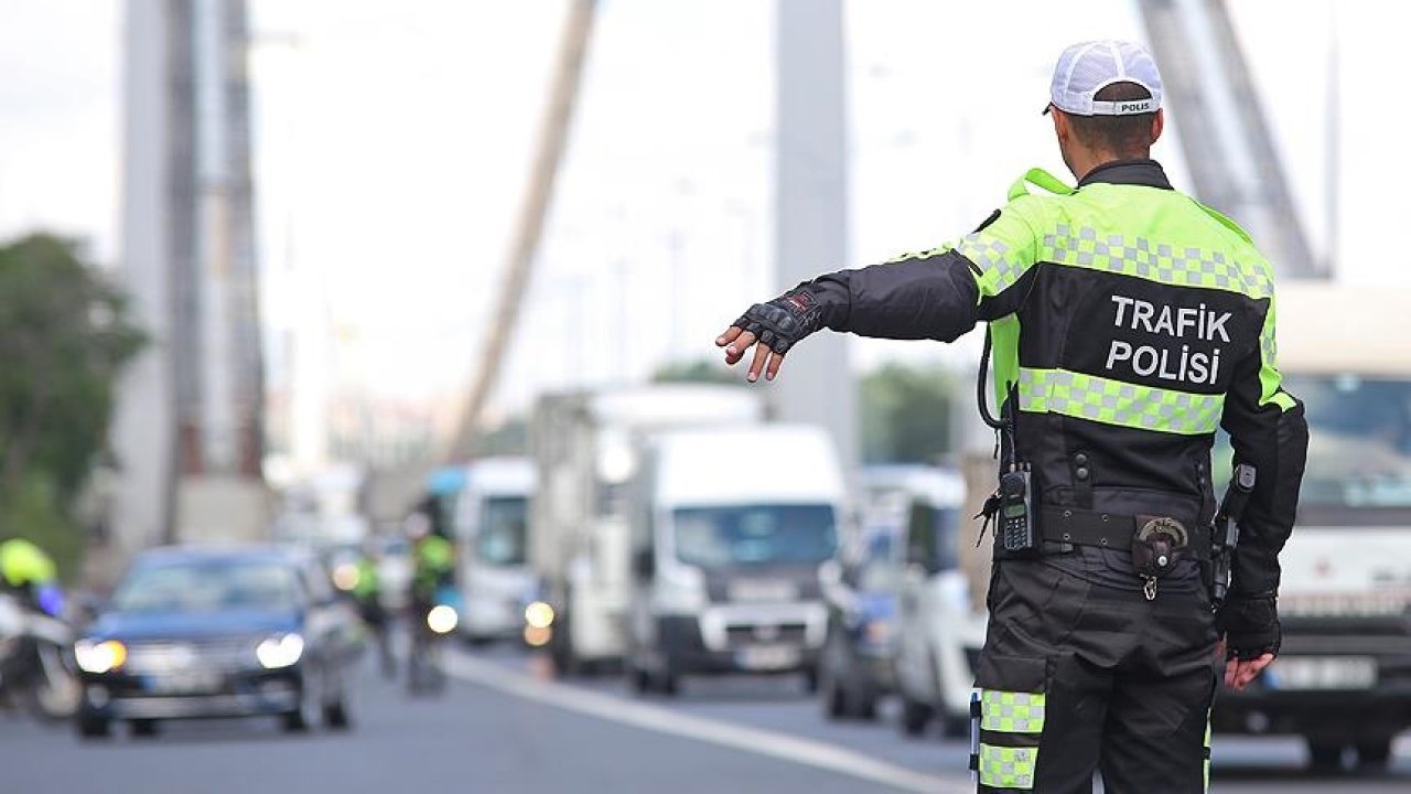Ehliyeti olan herkes için SON TARİH duyurusu geldi yaptırmayanlara 9.773 TL CEZA kesilecek