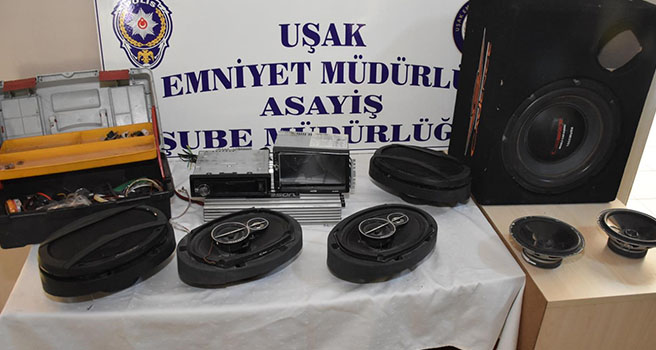 Uşak’ta oto fareleri kıskıvrak yakalandı