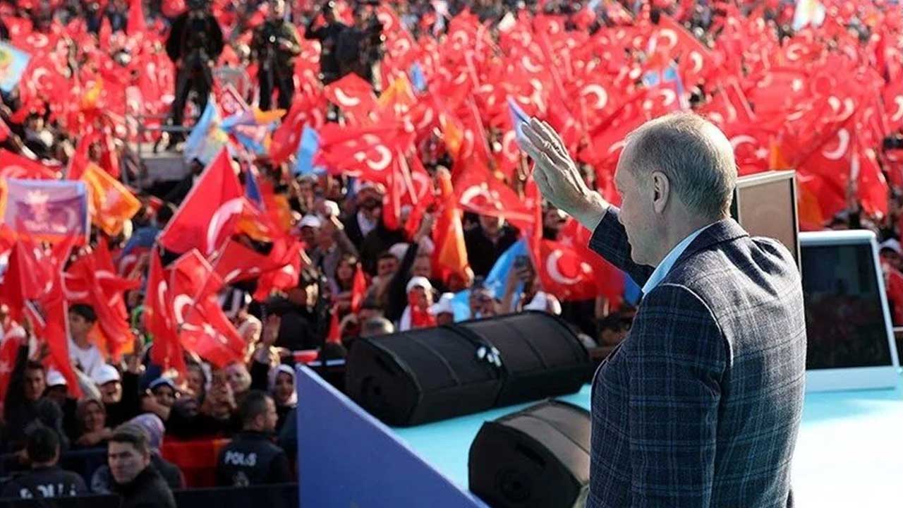 O isim AZ ÖNCE açıkladı! İşte AK Parti'nin İstanbul Büyükşehir Belediye Başkan Adayı