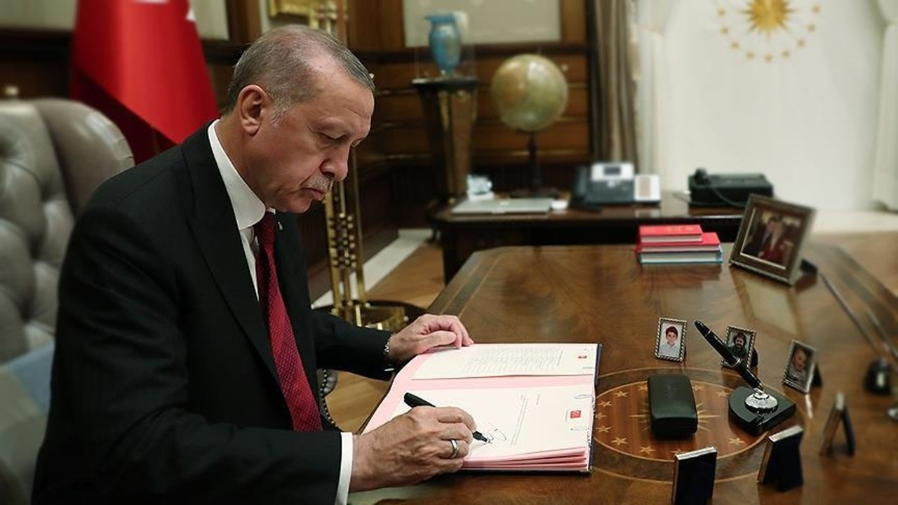 Cumhurbaşkanı Erdoğan’dan 9 İVEDİ karar! SESSİZCE Resmi Gazete’de yayımlandı