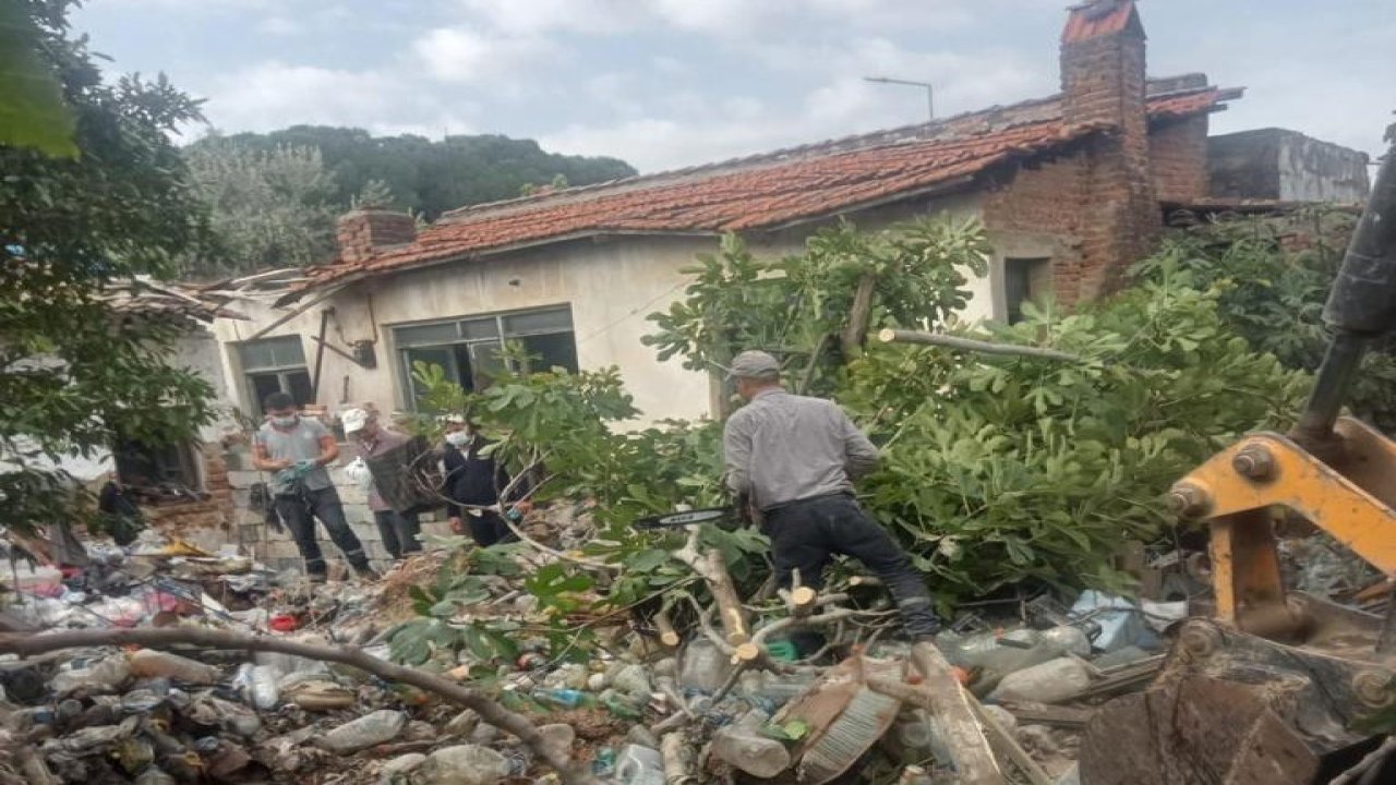Aydın'da çöp ev! 16 kamyon çöp çıktı