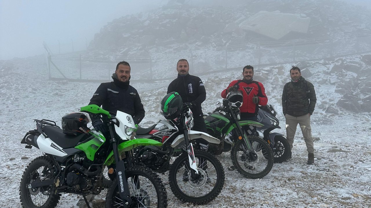 Aydın Efeler'de yılın ilk karını motorcular karşıladı