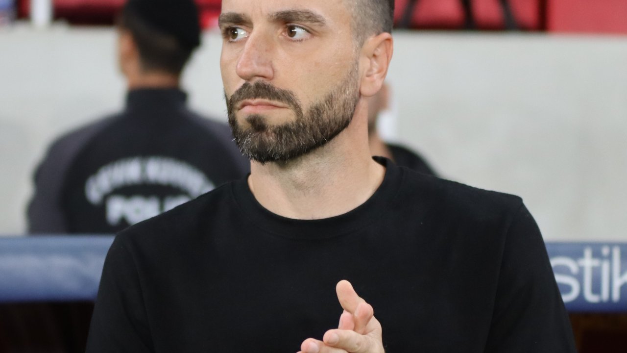 5 İzmir takımı teknik direktörleriyle yollarını ayırdı