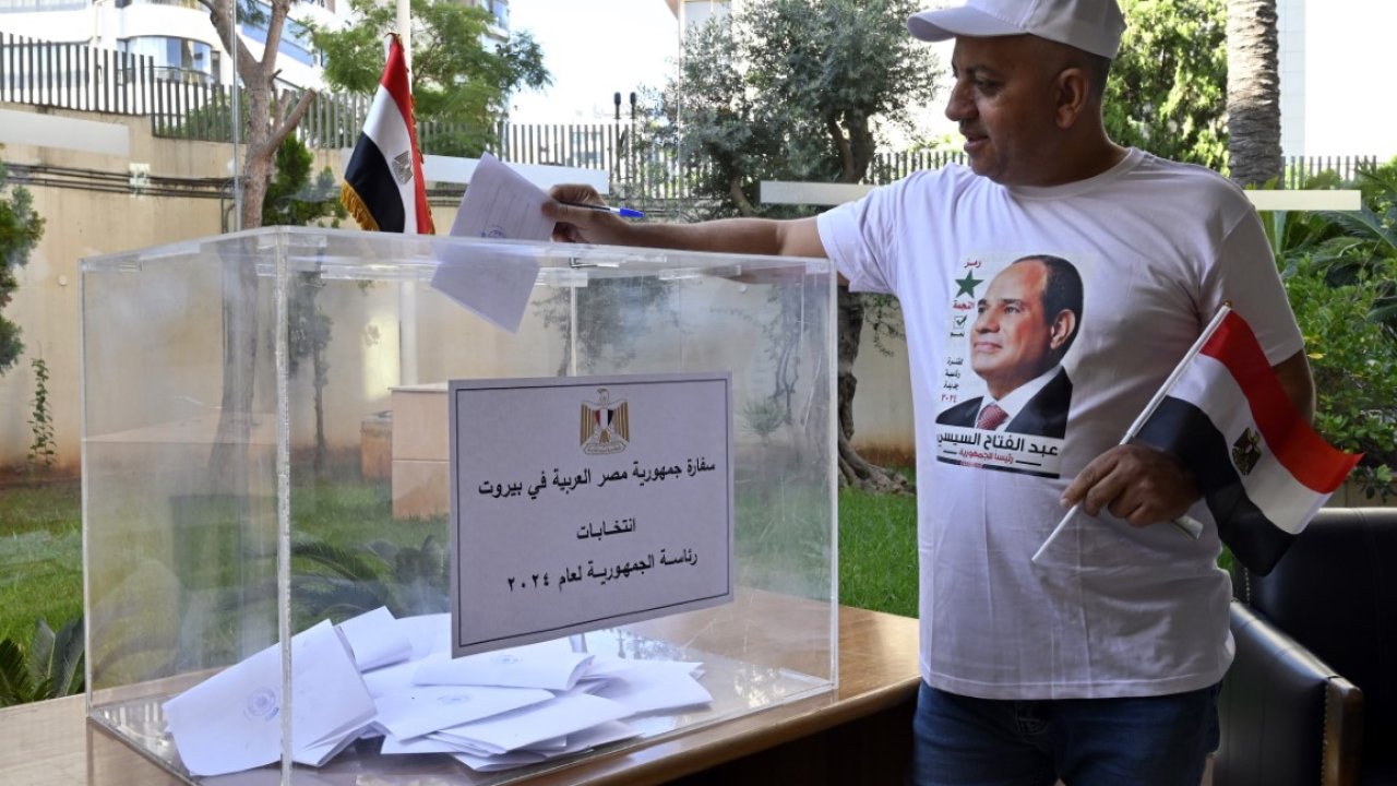 Mısırlılar Cumhurbaşkanlığı seçimi için sandık başında!