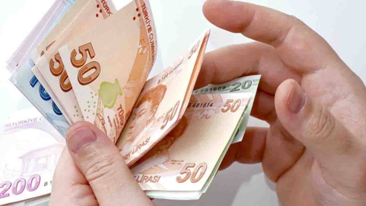 Bir tanesinin fiyatı 25 TL’ye çıktığını görenler almadan uzaklaşıyor
