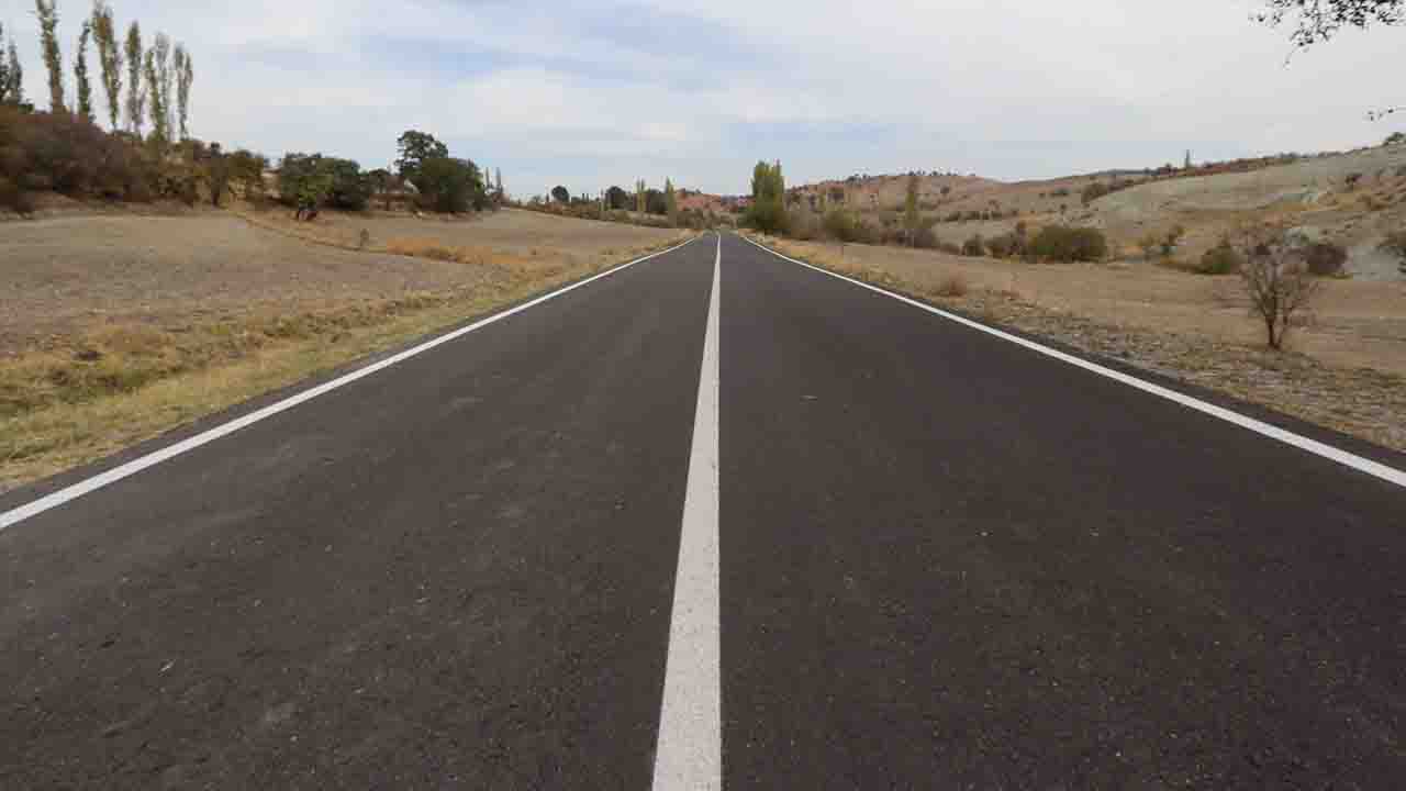 Kütahya'da 197 kilometre yeni yol hizmete açıldı