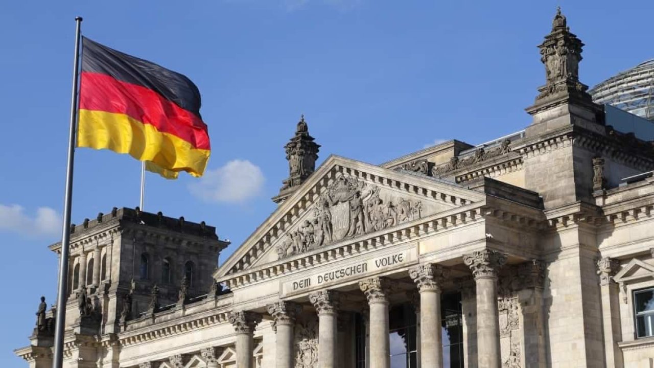 Almanya yeni vatandaşlık yasası için onaylandı! İşte Alman vatandaşı olma şartları