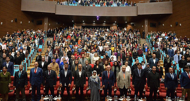 Kenan Sofuoğlu'na Uşak'ta anlamlı ödül