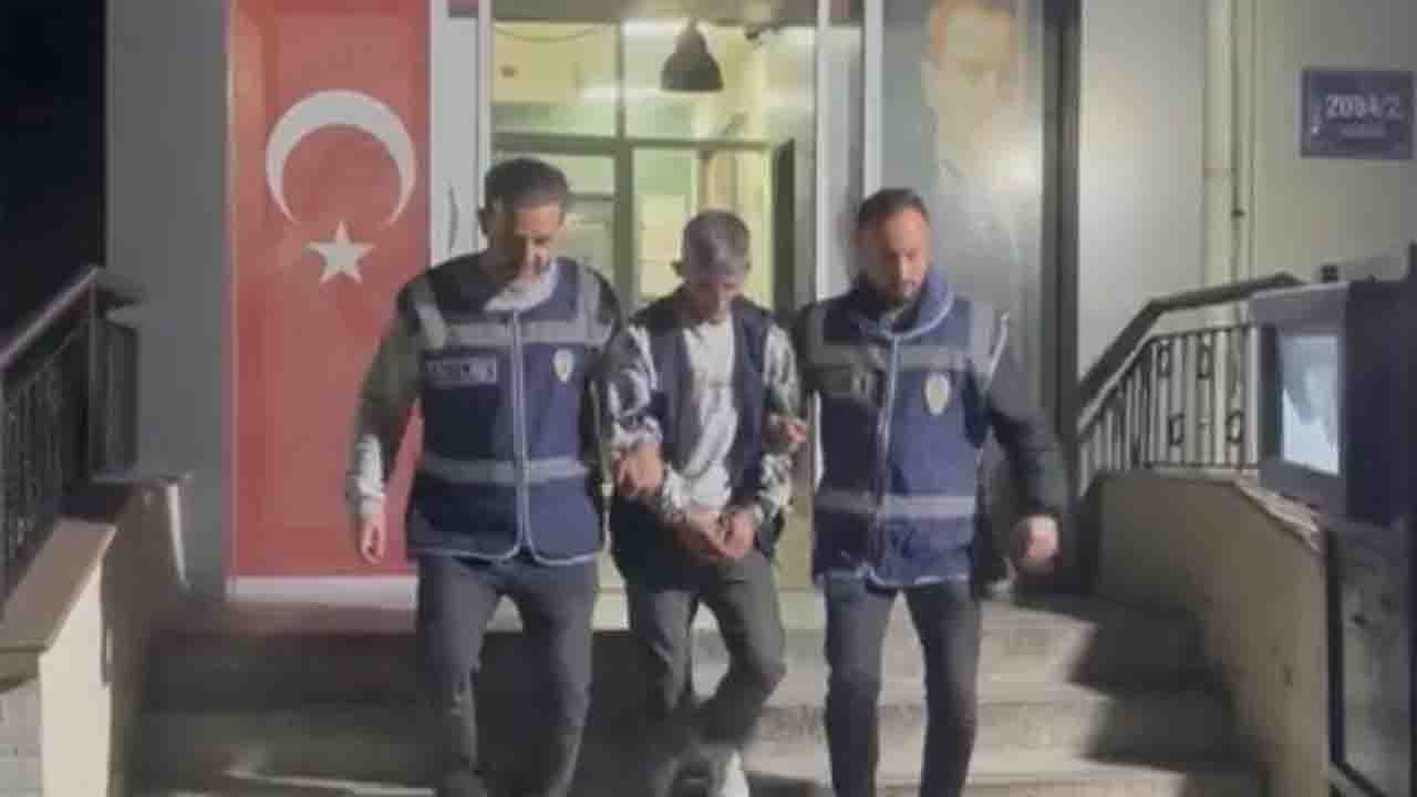 Firari katil zanlısı İzmir’de polisten kaçamadı!