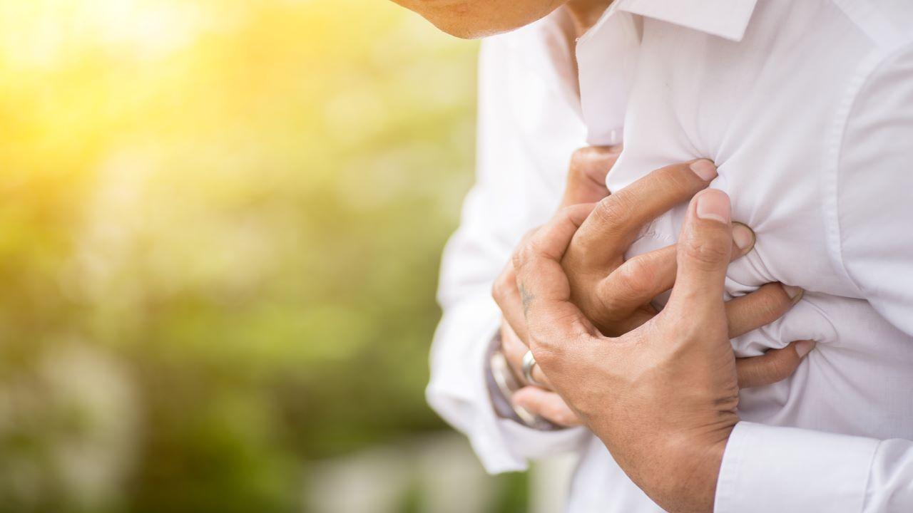 Vücut kalp krizi alarmı veriyor! 1 ay önce görülen belirti ortaya çıktı!