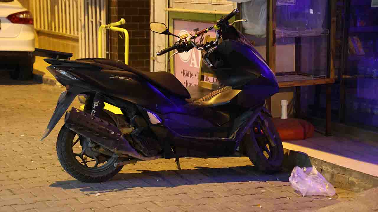 İzmir'de motosikletten düşünce patlayan silahla kuzenini öldürdü!