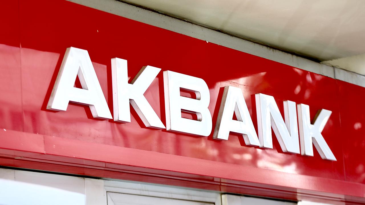 Akbank'tan 400.000 TL'lik kampanya! Taşıt kredisinde aylık taksit belli oldu!