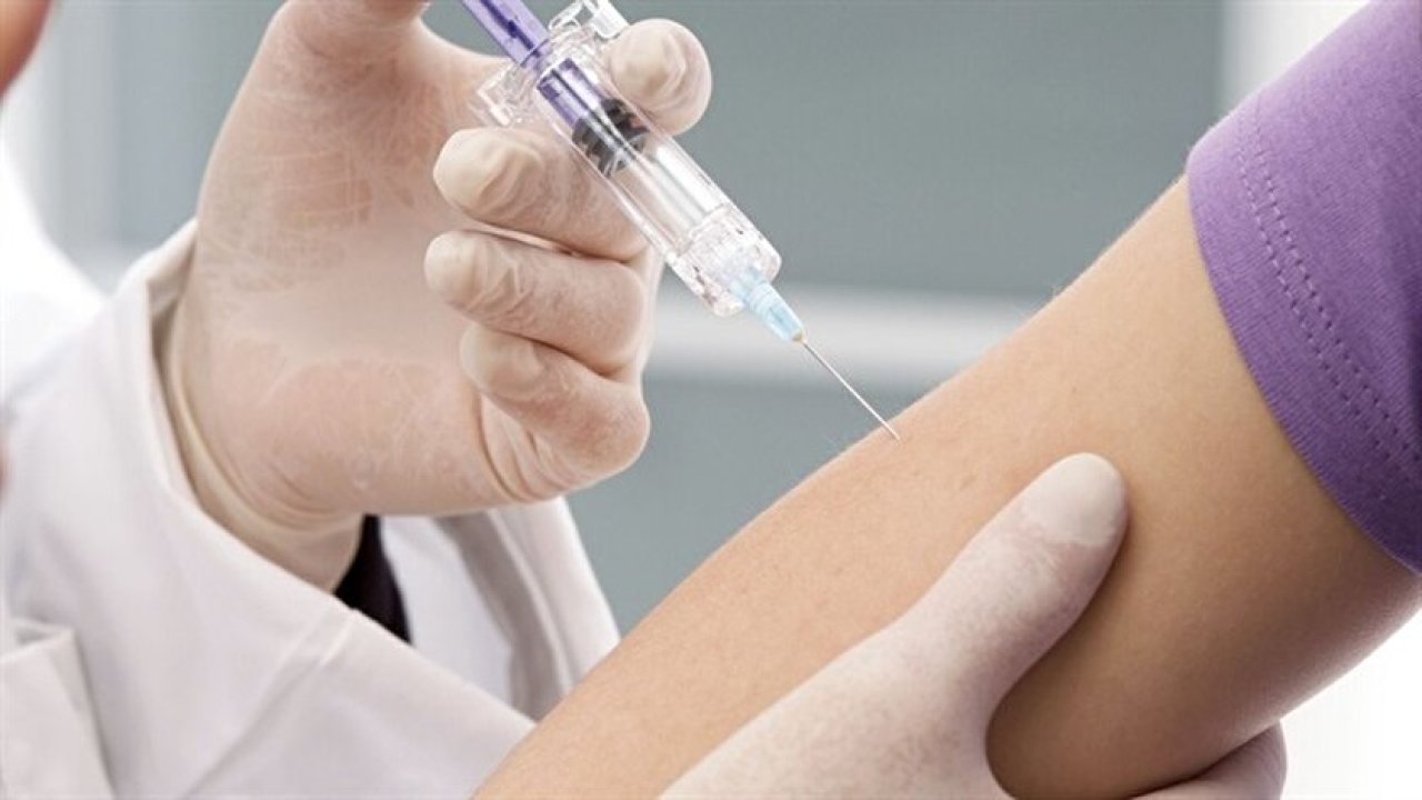 İğne yaptırmak aşı olmak orucu bozar mı? Diyanet açıkladı