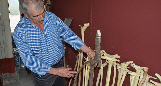 Çiftlik evini sanat evine dönüştürdü