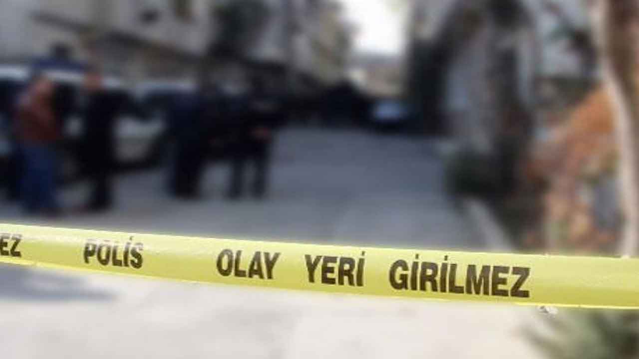 İzmir'de boşanma aşamasında olan adam eşinin babası ve kardeşi tarafından öldürüldü