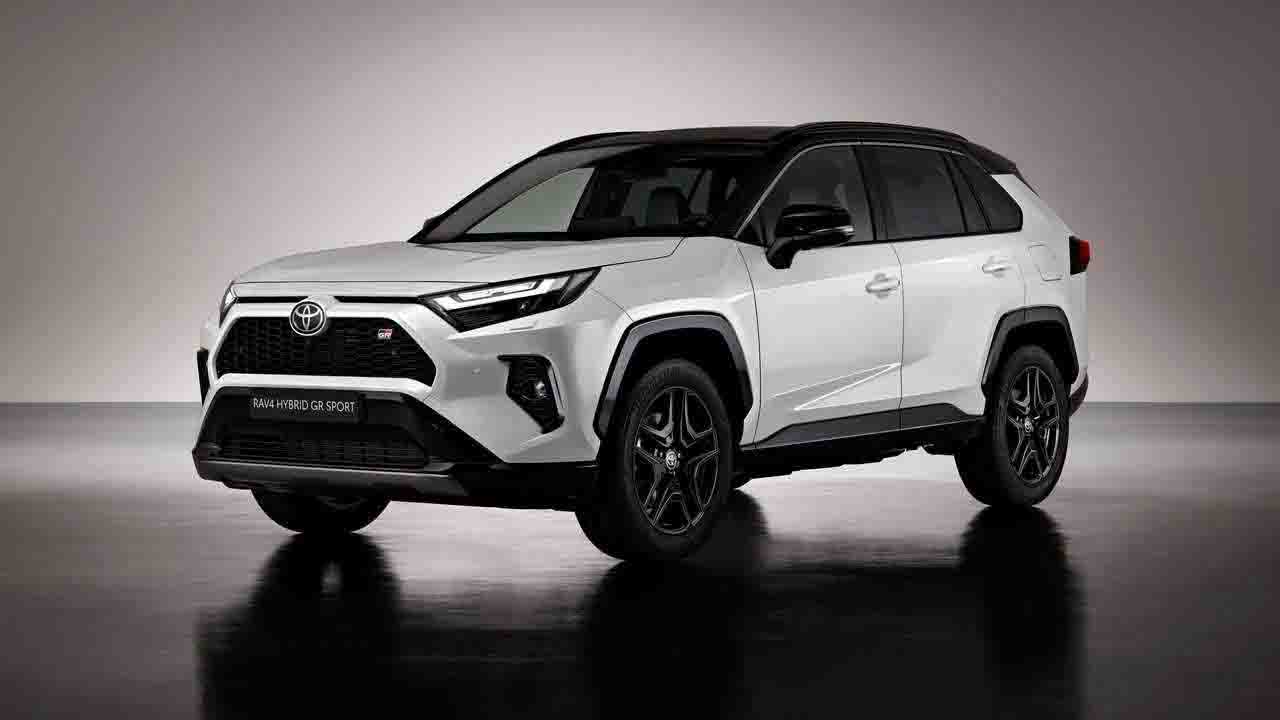 Dünyada en çok satılan otomobil! Toyota RAV4 fiyatları değişti!