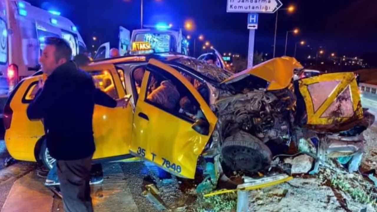 İzmir Buca'da taksi bariyerlere saplandı 1 ölü 5 yaralı