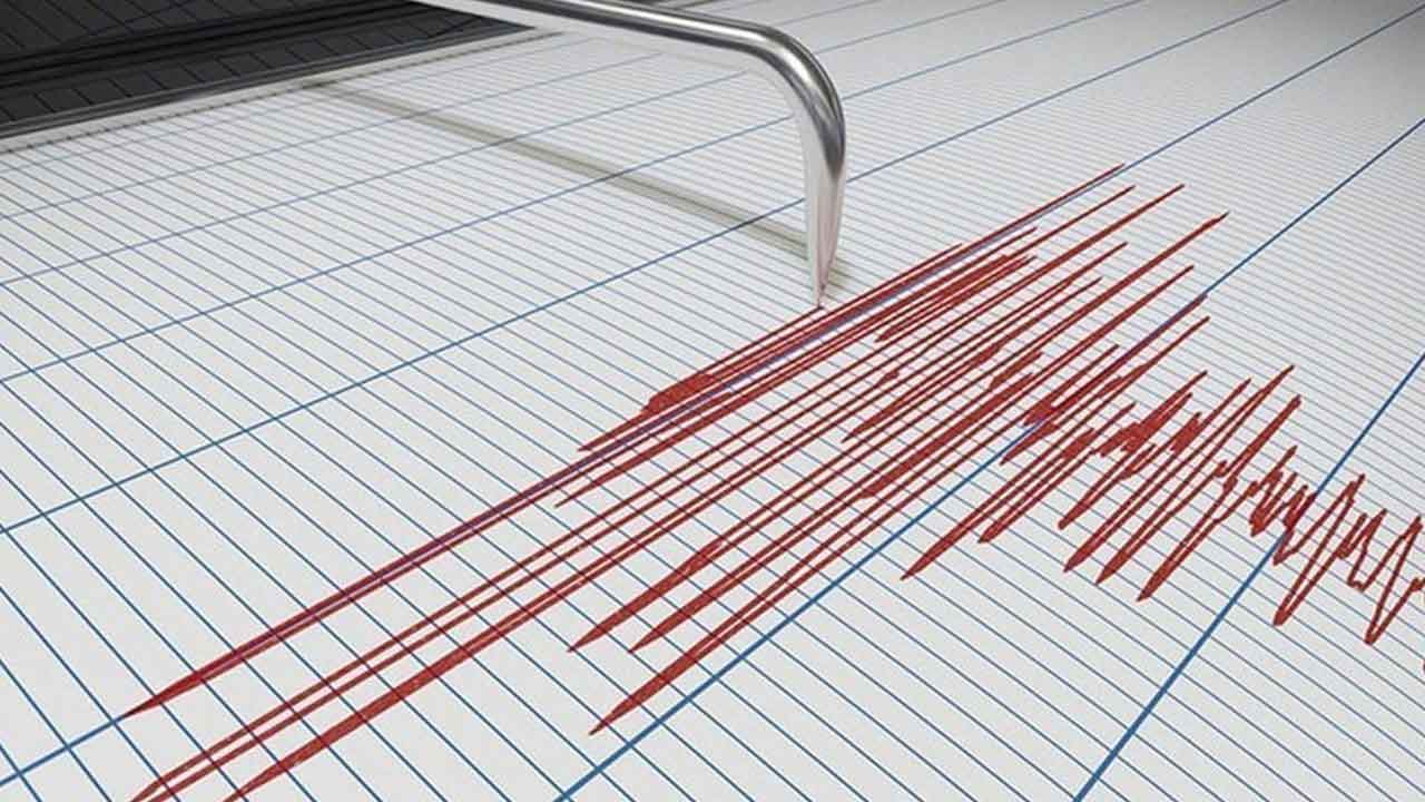 Papua Yeni Gine'de 6.5 şiddetinde deprem oldu