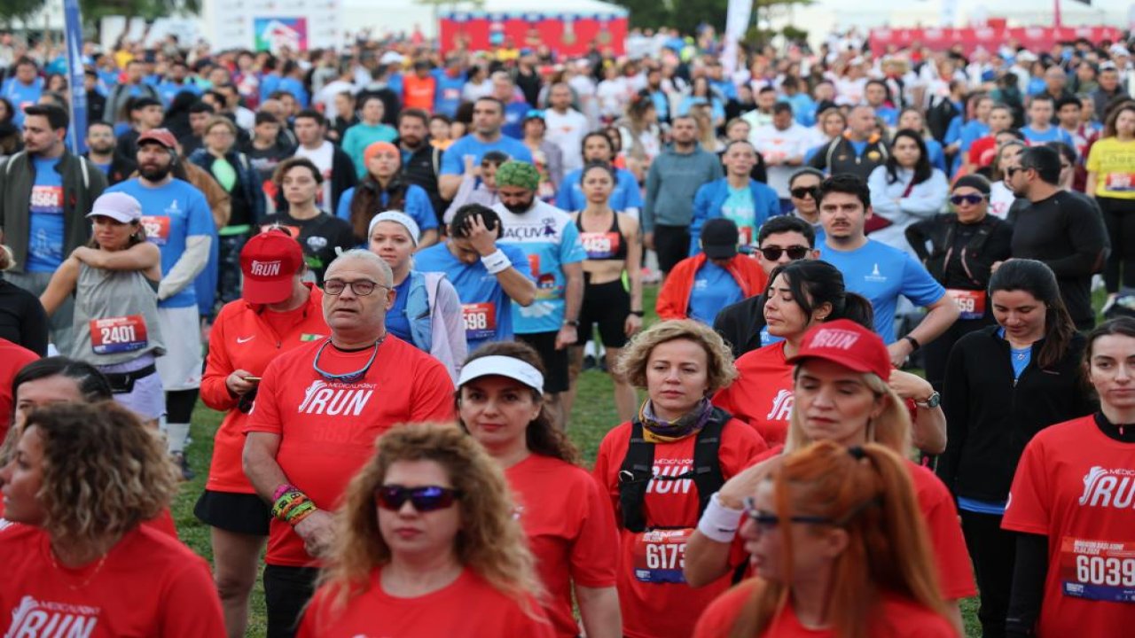 İzmir’de Türkiye’nin en hızlı maratonu için 5. defa start verildi