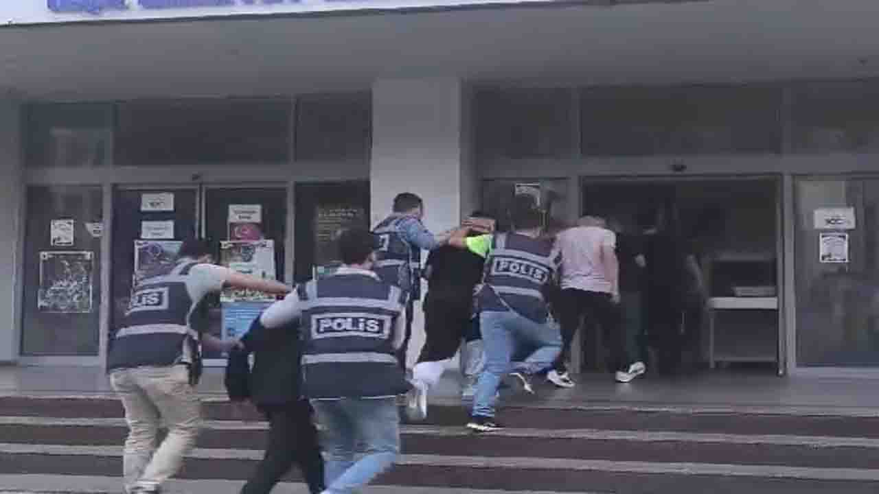 İzmir'de demir sopalarla 3 kişiyi döven 6 şüpheli hakkında mahkeme kararı!