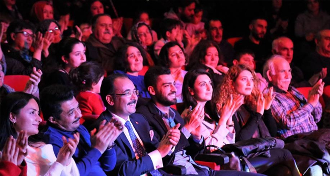 Sanatçı dostu Başkan Cahan “İbilak Mehmet”i unutmadı