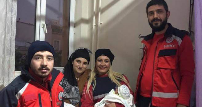 UMKE Ekibinin nur topu gibi bebeği oldu