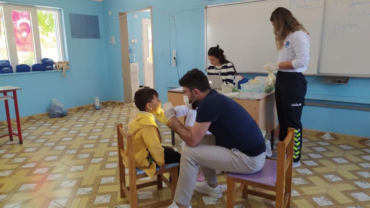 Manisa Yunusemre’de çocuklara ücretsiz diş taraması yapılıyor
