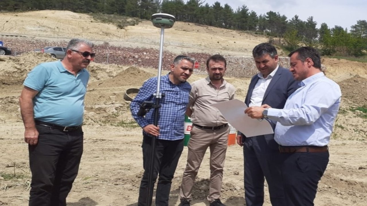 Kütahya Gediz’de DSİ Ilıca Kaplıca bölgesinde dere ıslahı ve köprü yapımına başladı