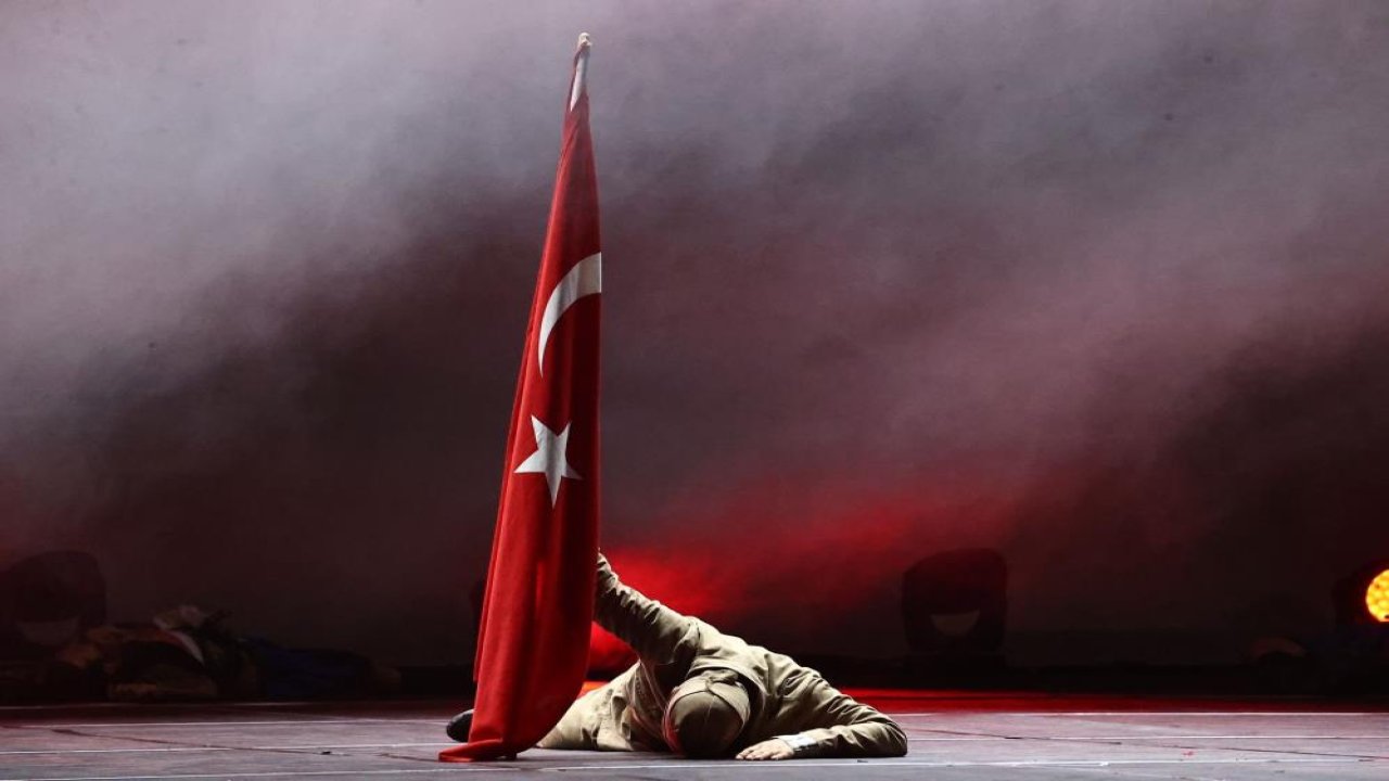 Denizli’de Asrın Zaferi dans tiyatrosu yoğun istek üzerine yeniden sahnelenecek