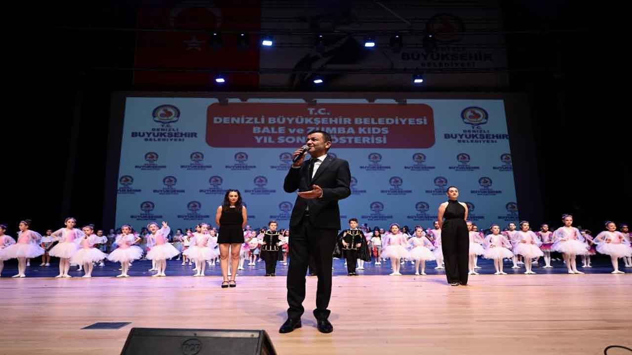 Denizli'de 160 çocuktan bale ve zumba kids gösterisi!
