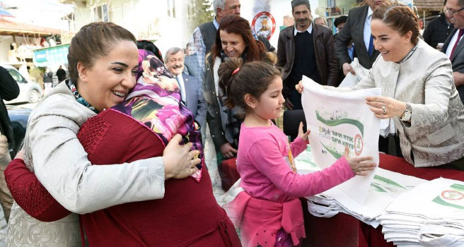 Vali Funda Kocabıyık'ın köy ziyaretleri devam ediyor