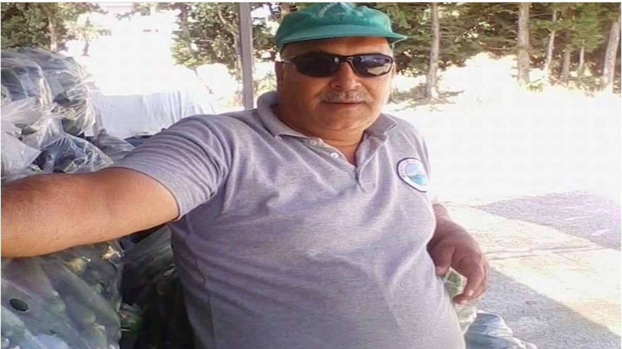 İzmir’de belediye işçisi kamyon ve direk arasında sıkışıp hayatını kaybetti