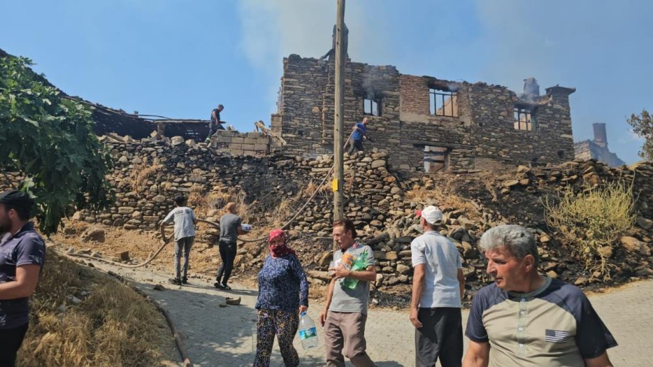 Aydın’da çıkan yangın 10 evi küle çevirdi