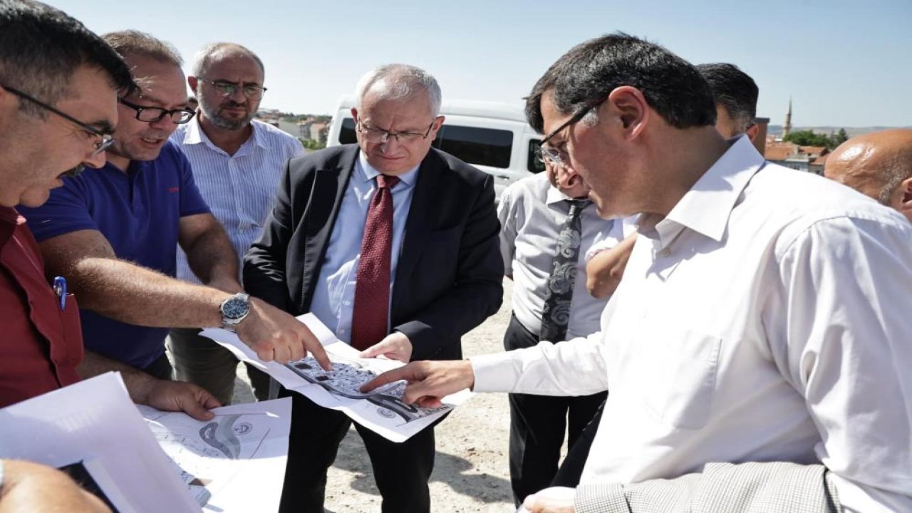 Kütahya Belediye Başkanı Kahveci devam eden projeleri yerinde inceledi
