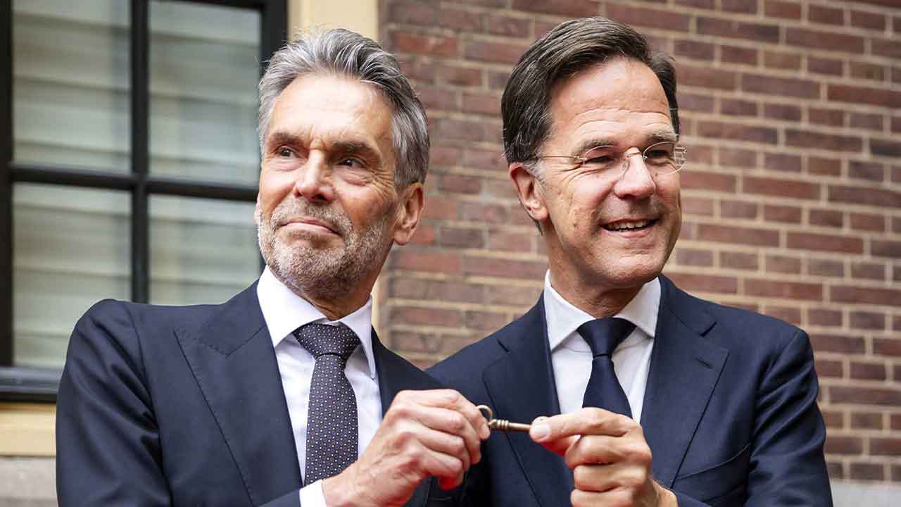 Hollanda'nın yeni başbakanı Dick Schoof oldu