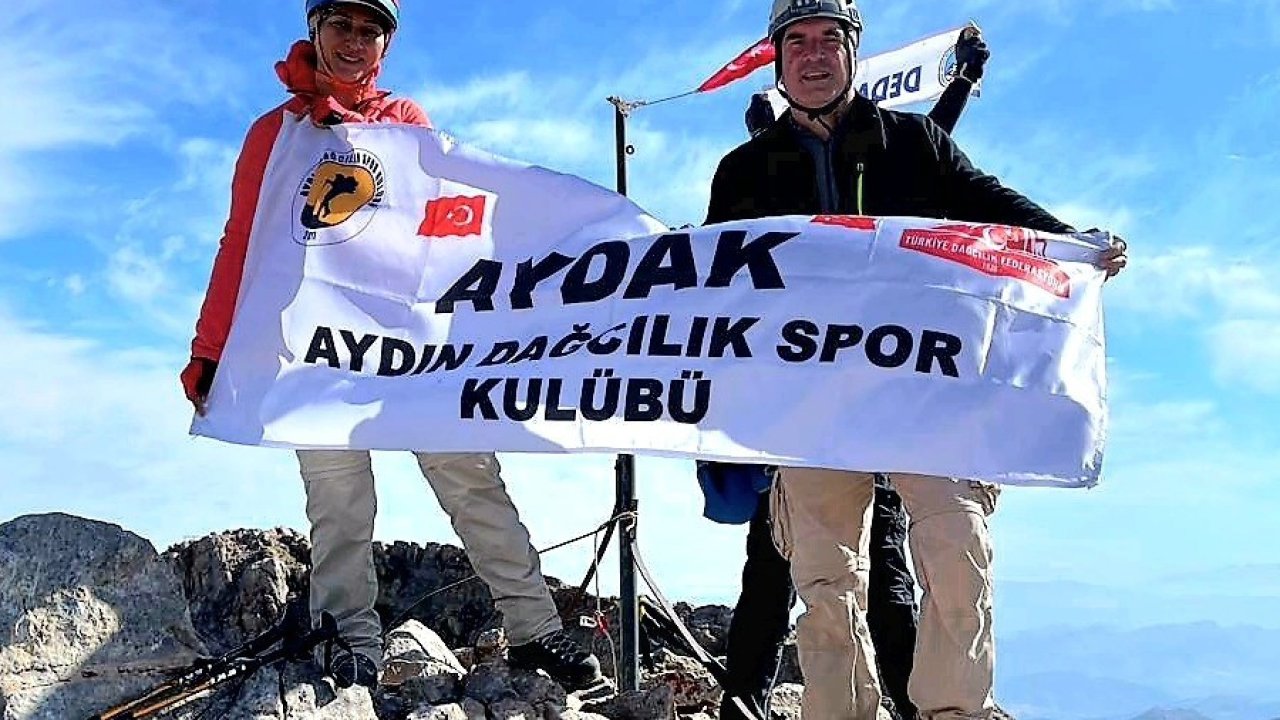 Aydınlı Barutçu çifti Aydos Dağı’na tırmandı